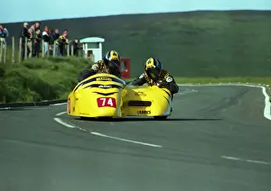 Dave Alcock & Dave Gledill (Shelbourne) 1999 Sidecar TT