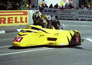 Dave Alcock & Dave Gledill (Shelbourne) 1999 Sidecar TT