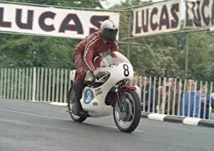 Images Dated 14th November 2020: Dave Browning (Yamaha) 1971 Junior TT