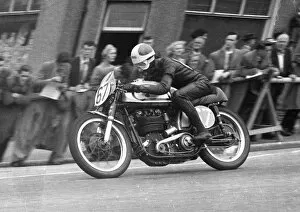 Images Dated 26th September 2020: Dave Chadwick (Norton) 1955 Junior TT