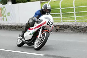 Images Dated 29th August 2011: Dave Edwards (Yamaha) 2011 Lightweight Classic Manx Grand Prix