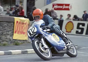 Images Dated 23rd August 2022: Dave Goodfellow (Crooks Suzuki) 1974 Senior Manx Grand Prix