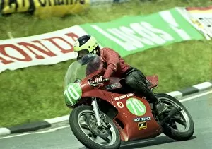 Images Dated 6th December 2017: Dave Goodfellow (Maxton Yamaha) 1980 Junior TT