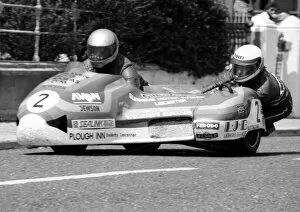 Images Dated 16th March 2021: Dave Hallam & John Gibbard (Windle Yamaha) 1986 Sidecar TT