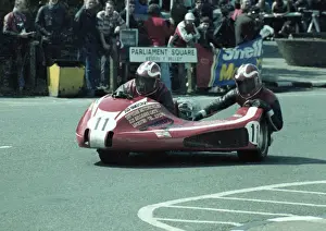 Dave Hallam & Jud Havercroft (Yamaha) 1981 Sidecar TT