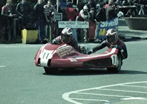 Images Dated 19th July 2020: Dave Hallam & Jud Havercroft (Yamaha) 1981 Sidecar TT