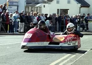 Images Dated 12th February 2018: Dave Holden & Steve Burgess (Shelbourne Yamaha) 1994 Sidecar TT