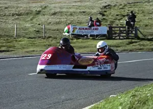Dave Holden & Steve Burgess (Shelbourne Yamaha) 1994 Sidecar TT