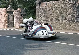 Images Dated 14th September 2020: Dave Houghton & Ashley Wooller (Roboserve Yamaha) 1978 Sidecar TT