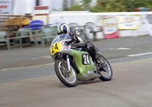 Images Dated 2nd April 2022: Dave Hughes (Norton) 2005 Senior Classic Manx Grand Prix