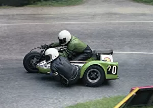 Dave Lawrence Gallery: Dave Lawrence & Royston Keen (Yamaha) 1978 Sidecar TT