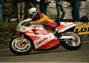 Images Dated 2nd March 2018: Dave Leach (Bimota Yamaha) 1988 Formula One TT