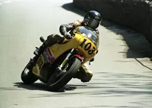 Images Dated 13th August 2016: Dave Madsen-Mygdal (Suzuki) 1985 Senior TT