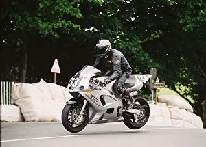 Dave Madsen-Mygdal (Suzuki) 2004 Production 600 TT