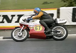 Images Dated 28th February 2020: Dave Mason (Yamaha) 1976 Senior TT