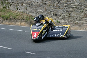 Dmr Honda Gallery: Dave Molyneux: 2004 Sidecar TT race B