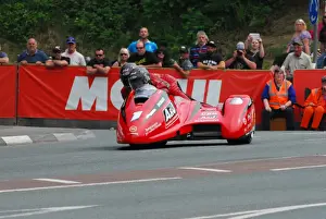 Dave Molyneux & Dan Sayle (Honda DMR) 2016 Sidecar 2 TT