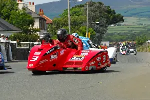 Dave Molyneux & Dan Sayle (Honda DMR) 2016 Southern 100