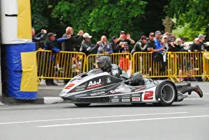 Dave Molyneux & Dan Sayle (Yamaha DMR) 2018 Sidecar TT