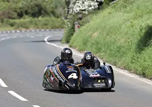 Dave Molyneux & Darryl Gibson (DMR 890) 2022 Sidecar TT