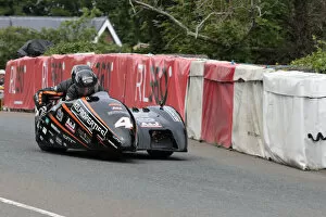 Images Dated 16th July 2022: Dave Molyneux & Daryl Gibson (DMR 890) 2022 Sidecar TT
