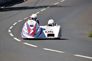 Dave Molyneux & Harry Payne (Yamaha) 2019 Sidecar TT