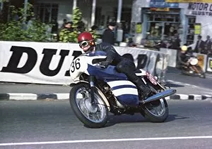 Images Dated 16th August 2016: Dave Nixon (Triumph) 1967 Production 500 TT