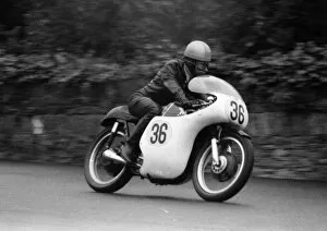 1962 Senior Manx Gand Prix Collection: Dave Patrick (Matchless) 1962 Senior Manx Gand Prix