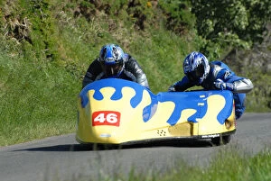 Images Dated 19th May 2007: Dave Quirk & Matty Bartlett (DMR Yamaha) 2007 Jurby Road