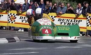 Dave Saville & Dave Hall (Sabre Yamaha) 1990 Sidecar TT