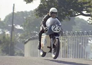Images Dated 25th March 2021: Dave Turner (Norton) 1971 Junior Manx Grand Prix