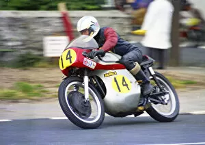 1976 Senior Manx Grand Prix Collection: Dave Turner (Norton) 1976 Senior Manx Grand Prix