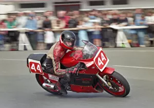 Dave Wallis Gallery: Dave Wallis (Suzuki) 1987 Newcomers Manx Grand Prix