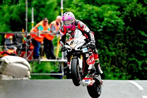 Davey Todd Gallery: Davey Todd (Suzuki) 2018 SuperbikeTT