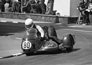 Images Dated 2nd August 2011: David Calvert & David Colling (Norton) 1975 500 Sidecar TT