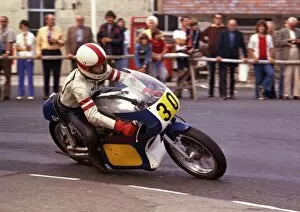 Images Dated 10th October 2017: David Endean (Suzuki) 1975 Senior Manx Grand Prix
