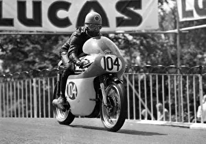 Images Dated 26th January 2018: David Foulkes (Norton) 1967 Junior TT