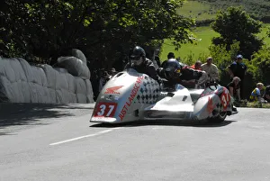 Images Dated 8th June 2009: David Kimberley & Paul Lowther (Ireson Honda) 2009 Sidecar TT