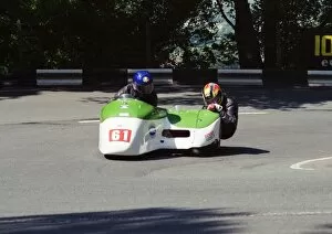 Images Dated 24th November 2017: David Stone & Owen Dyke (Shand Yamaha) 2002 Sidecar TT