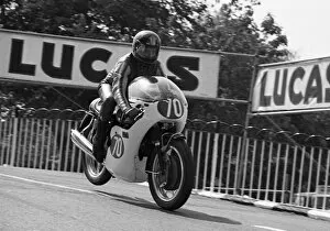 Images Dated 14th November 2016: David Williams (Triumph) 1975 Production TT