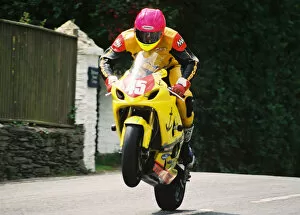 Images Dated 11th August 2018: Davy Morgan (Suzuki) 2004 Production 1000 TT