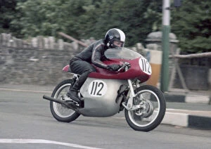 Images Dated 13th August 2021: Bill Day (Greeves) 1983 Lightweight Classic Manx Grand Prix