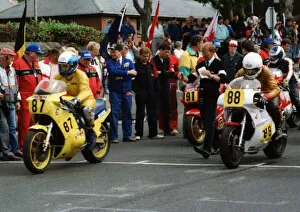 Images Dated 10th September 2019: Dean Ashton (Suzuki) and John Caffrey (Yamaha) 1989 Senior TT