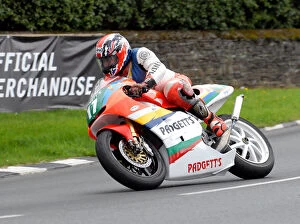 Images Dated 29th September 2021: Dean Martin (Honda) 2011 Supertwin Manx Grand Prix