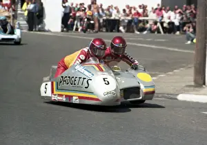 Dennis Bingham & Julia Bingham (Padgett Yamaha) 1985 Sidecar TT