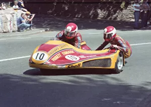 Images Dated 13th June 2021: Dennis Bingham & Julia Bingham (Padgett Yamaha) 1982 Sidecar TT