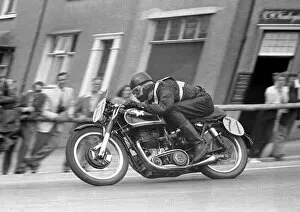 Images Dated 10th October 2013: Dennis Christian (Matchless) 1955 Senior Manx Grand Prix