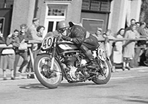 Images Dated 18th August 2022: Dennis Christian (Norton) 1950 Senior Manx Grand Prix