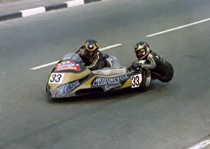 Dennis Holmes & Steve Bagnall (Yamaha) 1982 Sidecar TT