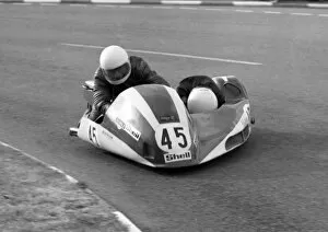 Images Dated 2nd January 2020: Dennis Keen & Alan Symons (Yamaha) 1980 Sidecar TT